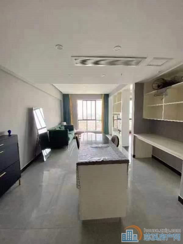 独家出售波斯曼77平117万，无读书