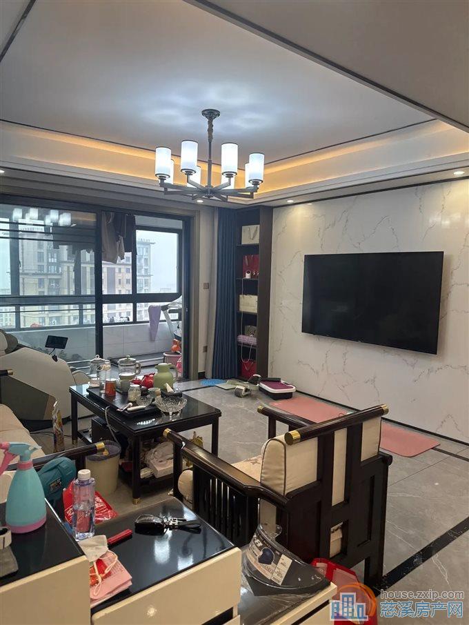 悦华府  精装修 吾悦商场旁