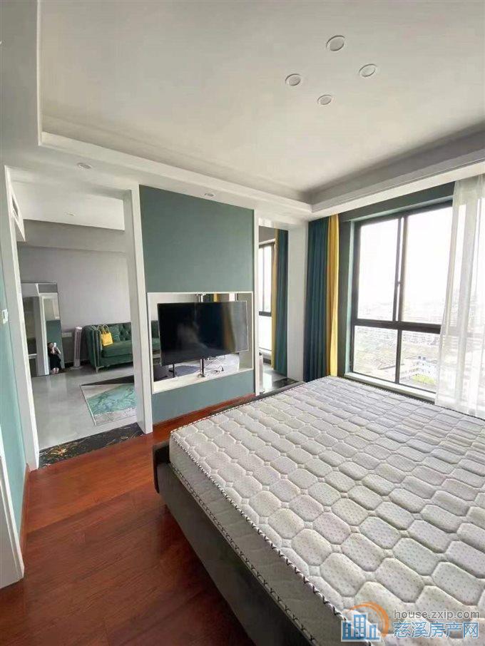 独家出售波斯曼77平117万，无读书