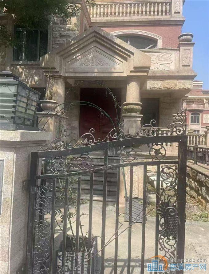 杭州湾合生一期毛坯小别墅西边套