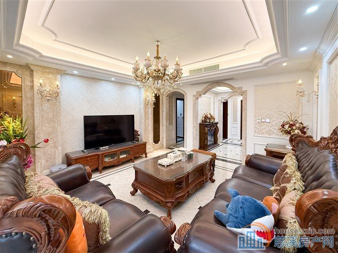 财富中心172平豪华装修238万带车位