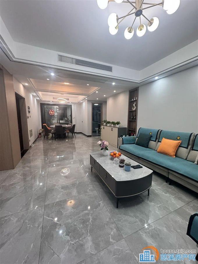 鸣北小区 黄金楼层154平195万带车位