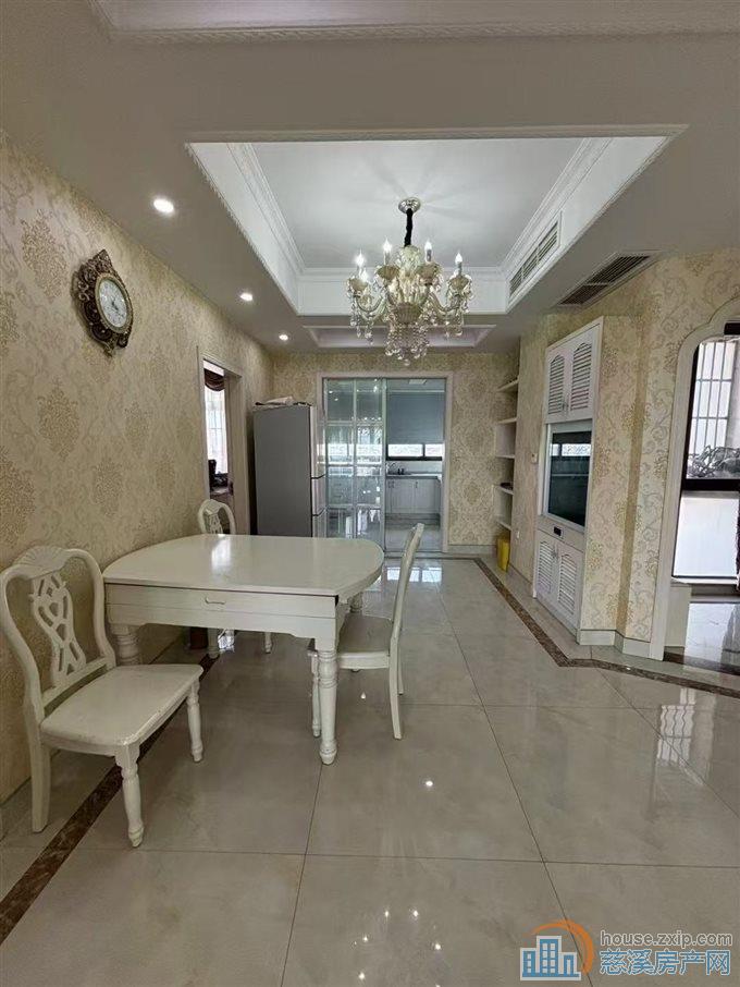 天赐家园137平精装朝南三间148万