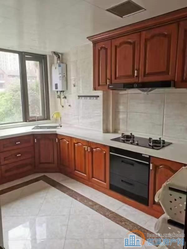 橡树湾洋房146平+车位豪装2年280万