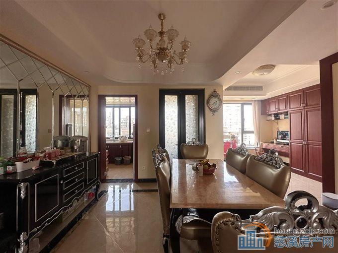 金仕华庭 精装修 拎包入住