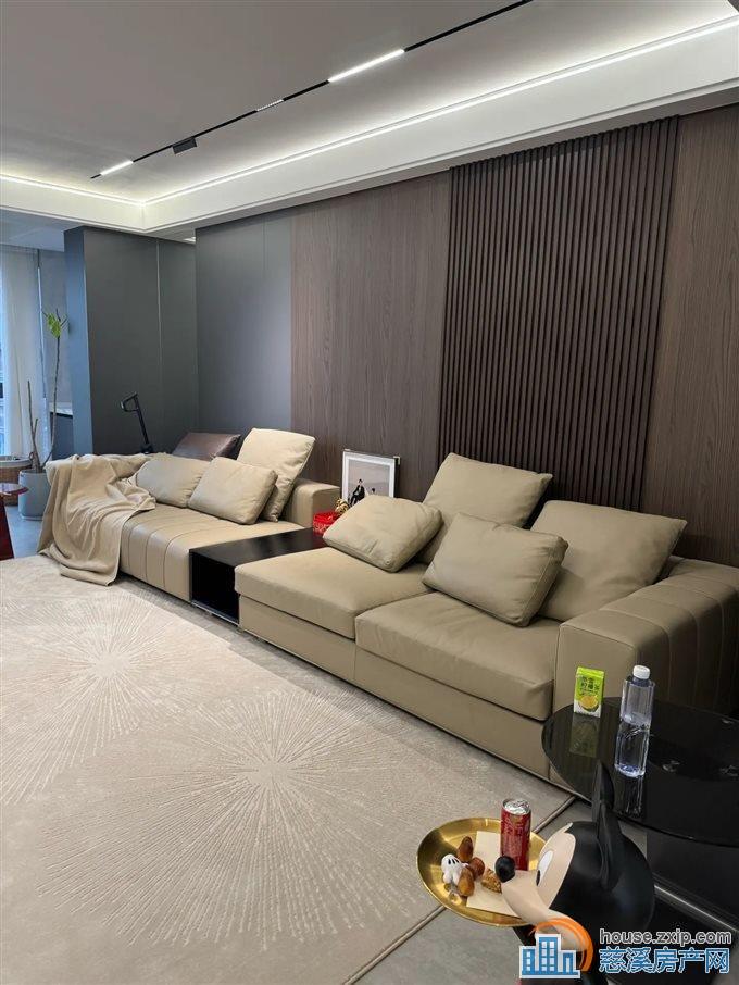 江滨之城 豪装196平方338万 带车位