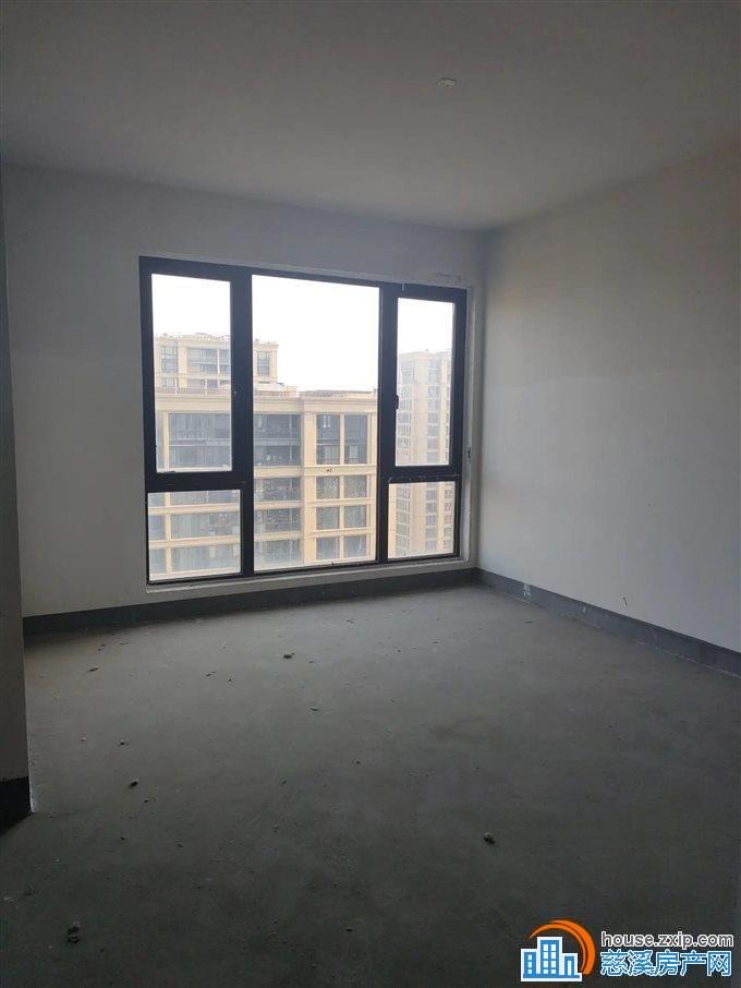 绿城诚园130.59平169.5万