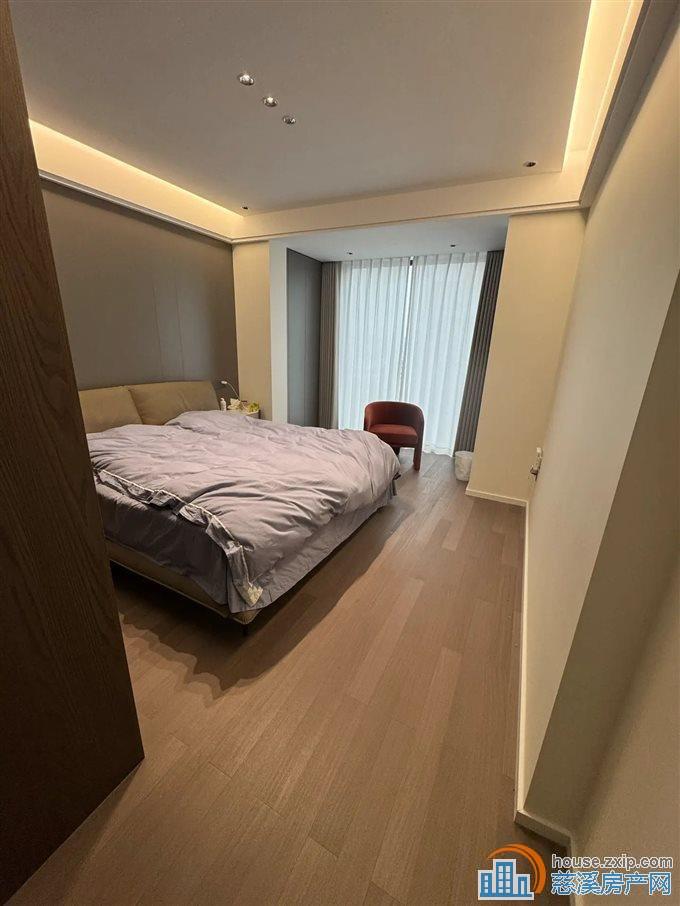 江滨之城 豪装196平方338万 带车位