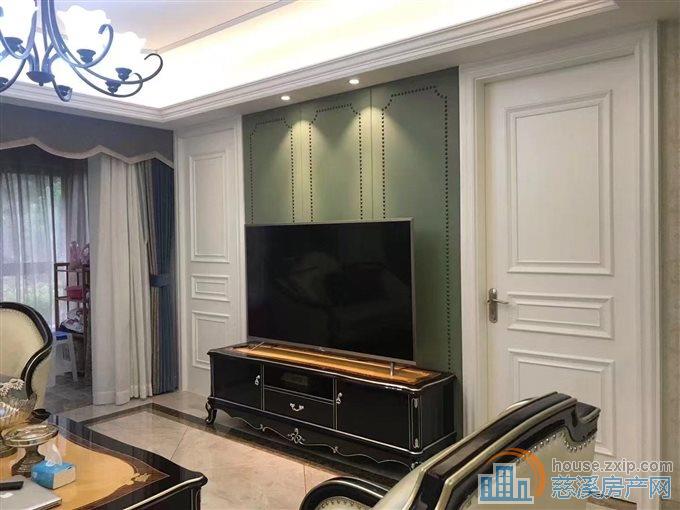 金仕华庭二期低楼层3室2厅2卫豪装