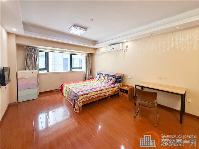 泰悦公寓60.2平105.8万三小上林