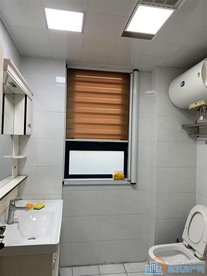 梅林苑电梯房两室精装修独家直接房源钥匙在