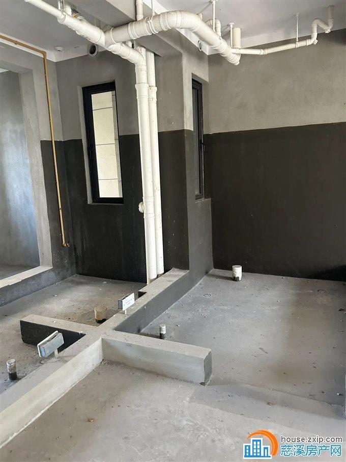 珑玥府112.07平176.8万