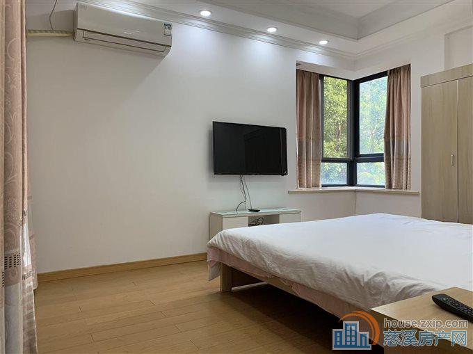 梅林苑电梯房两室精装修独家直接房源钥匙在