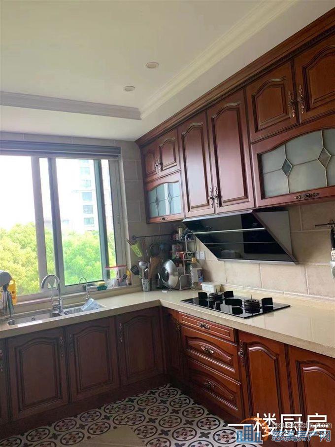 梵石花园多层177平+阁楼180平豪装