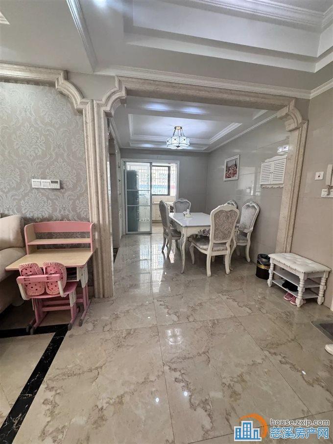 新塘家园 精装121平方121万低楼层