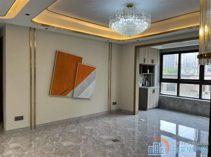 天誉华府精装143平十车位一间