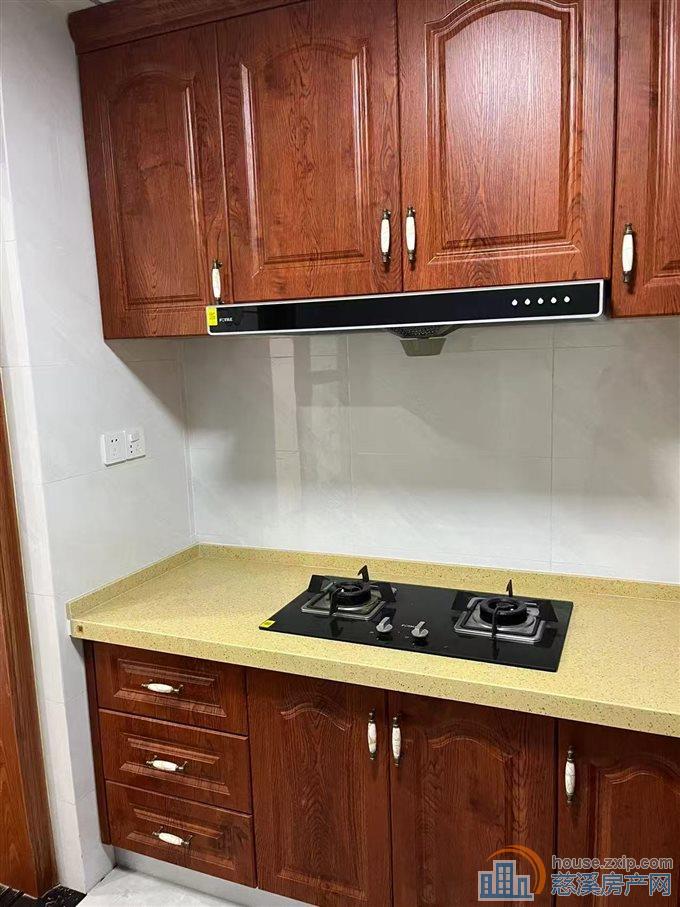 明月佳苑多套90平精装黄金楼层105万