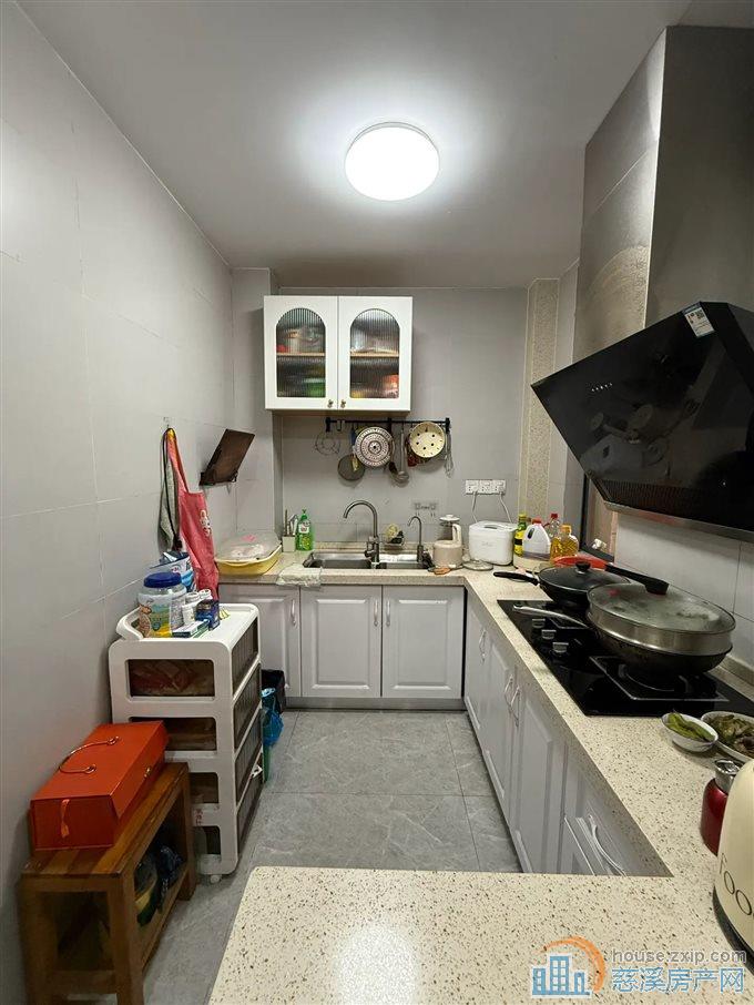 新潮塘南苑60平99.8万带车位