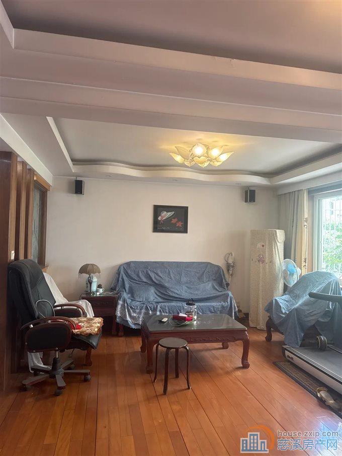 清泰公寓 146平精装带车库132万三小