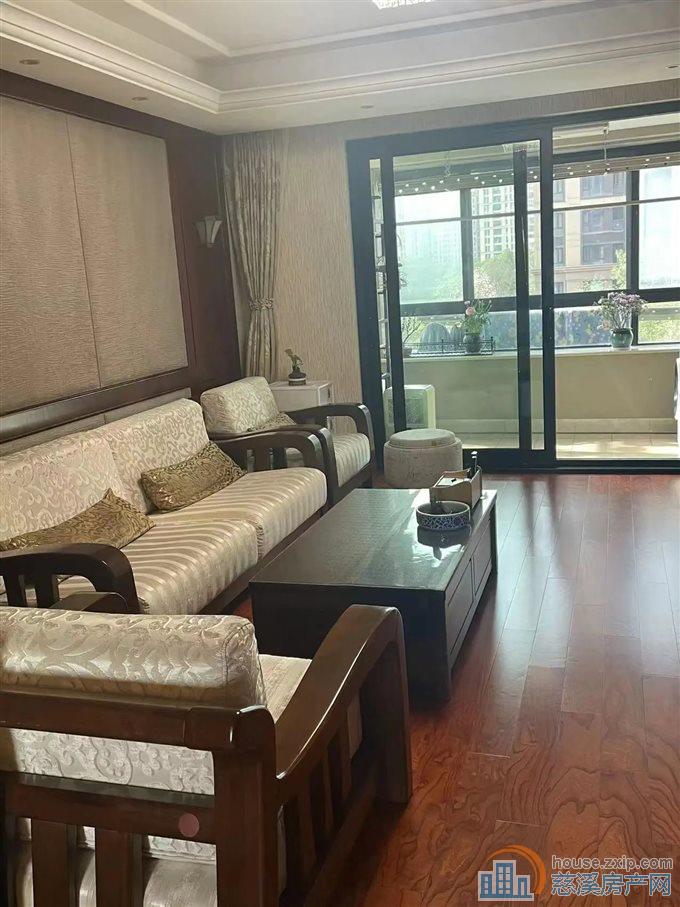 金地鸿悦  精装修 带车位 育才无在读