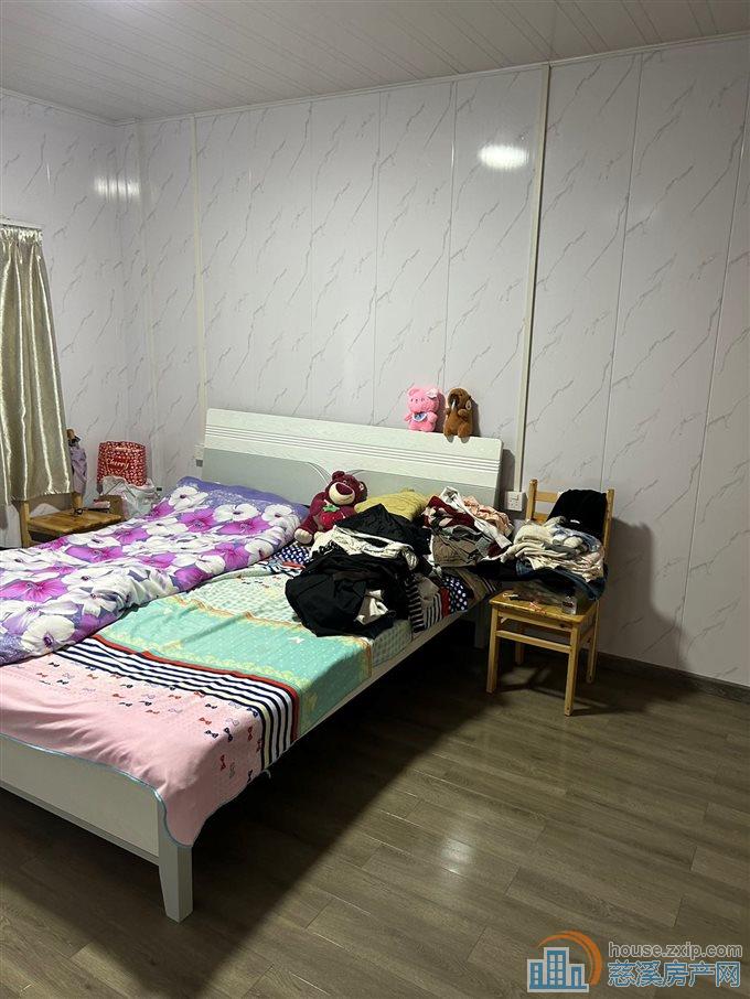 金山大通宾馆3楼91平装修85万直接