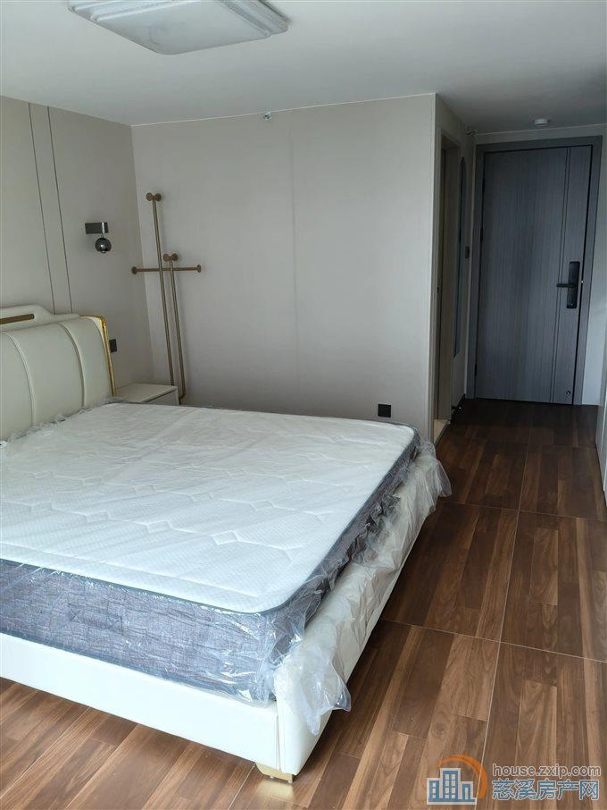 水映天成48平85万豪华装修一居室