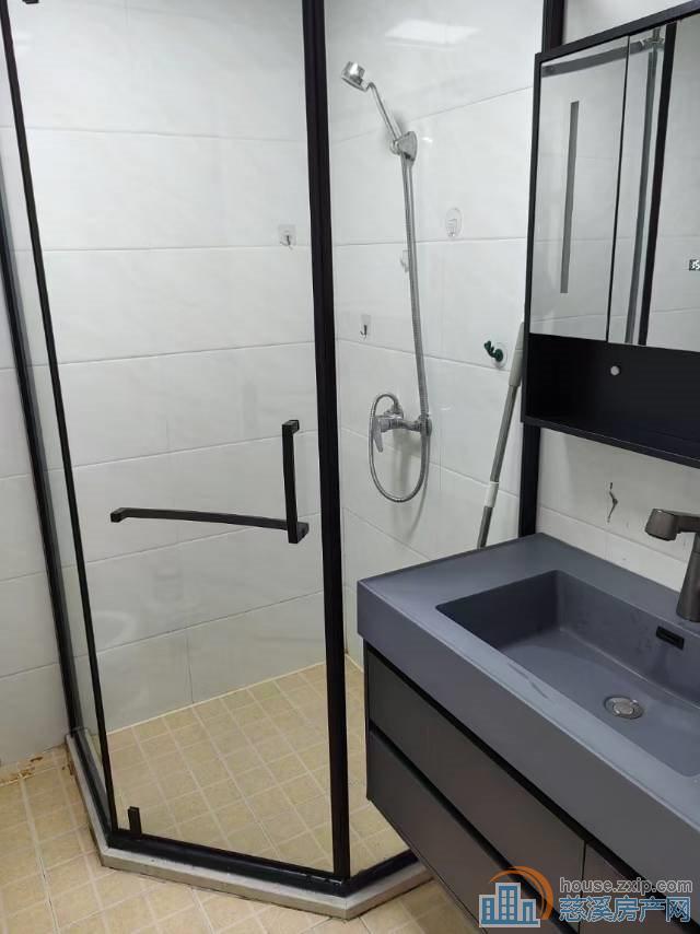 嘉富中心楼层佳朝南51平精装38万