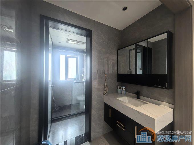 悦华府 城南精装4房 浙师大书包房