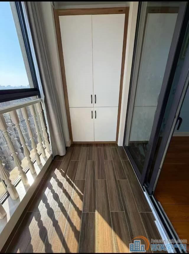 绿城御园141平双车位精装328万