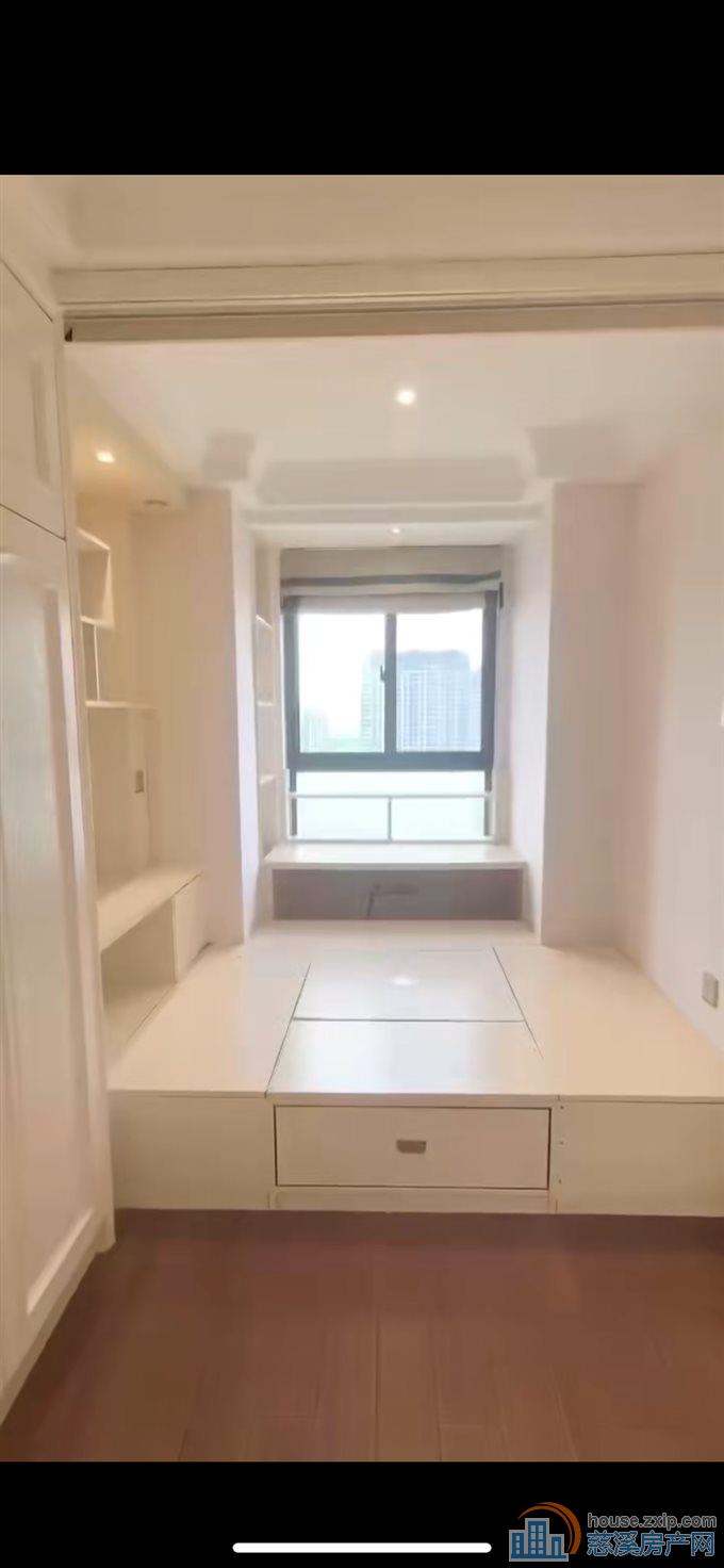 保利三期慈悦湾精装138平方172.8万