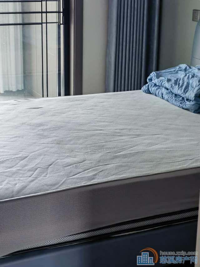 吾悦华府豪装141平方拎包入住