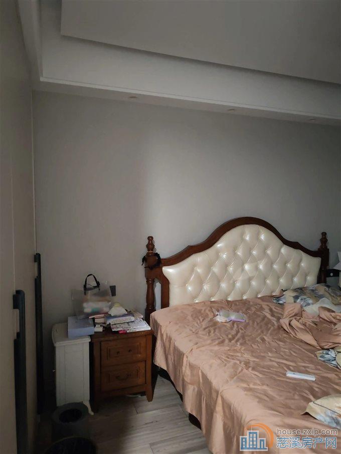 阅江府 精装洋房135.8平258万