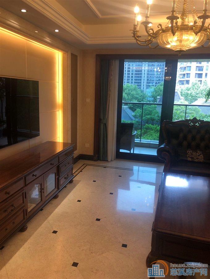 绿城慈园170平带产权车位豪装2年到