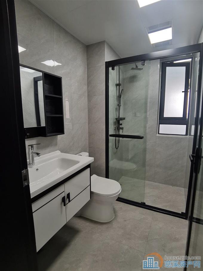 紫阙台新小区电梯房三室精装直接房源钥匙在