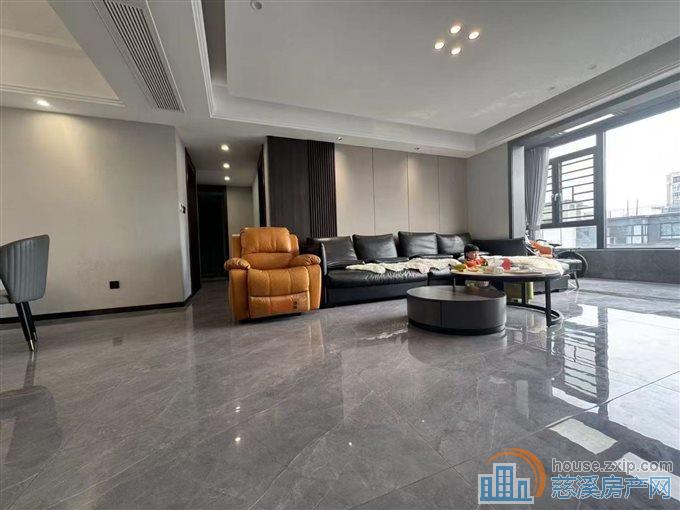 阅江府洋房 143平精装可读书258万