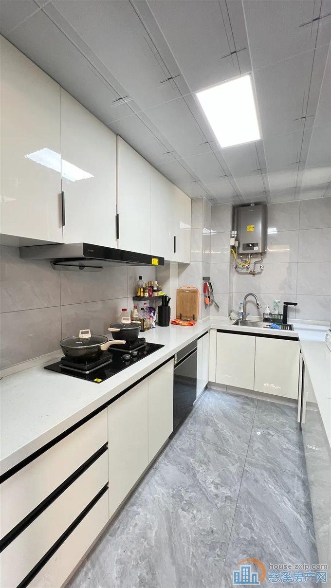 悦华府107平175万黄金楼层