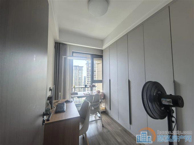 悦华府 城南精装4房 浙师大书包房