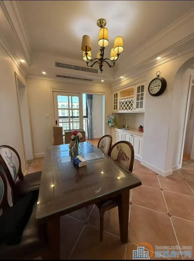 绿城御园141平双车位精装328万