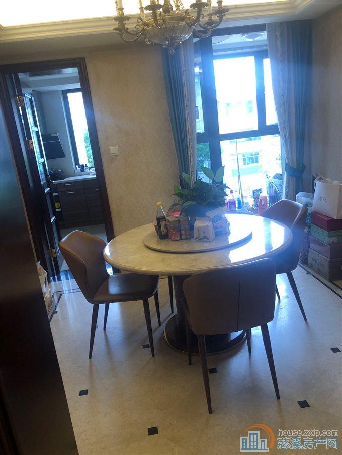 绿城慈园170平带产权车位豪装2年到