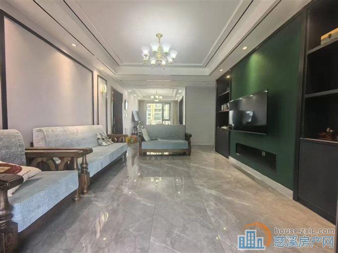 悦华府132平30万装修