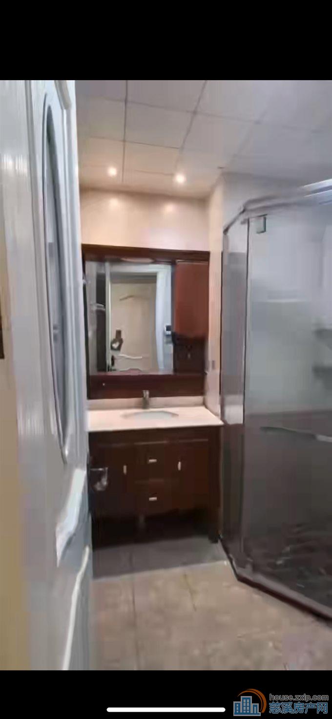 保利三期慈悦湾精装138平方172.8万