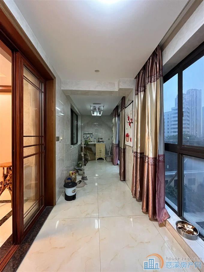 急急上笆里花苑137平145万