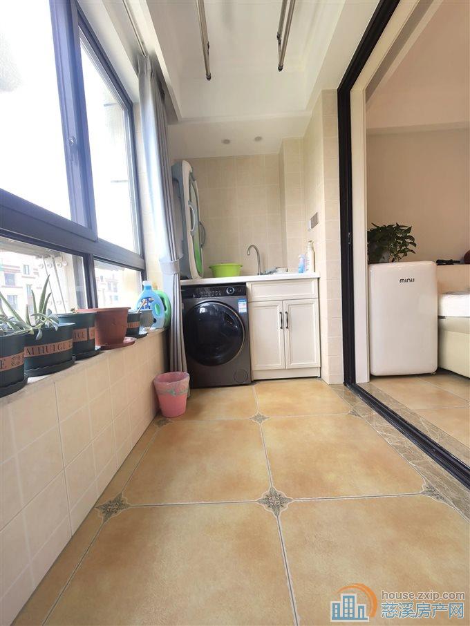 誉林府95平215万实验上林书包