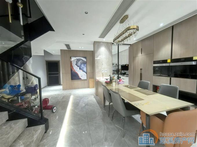 复地御溪雅苑 别墅 精装 带双车位