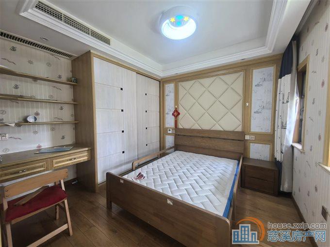 旦山雅筑 精装洋房138平208万带车位