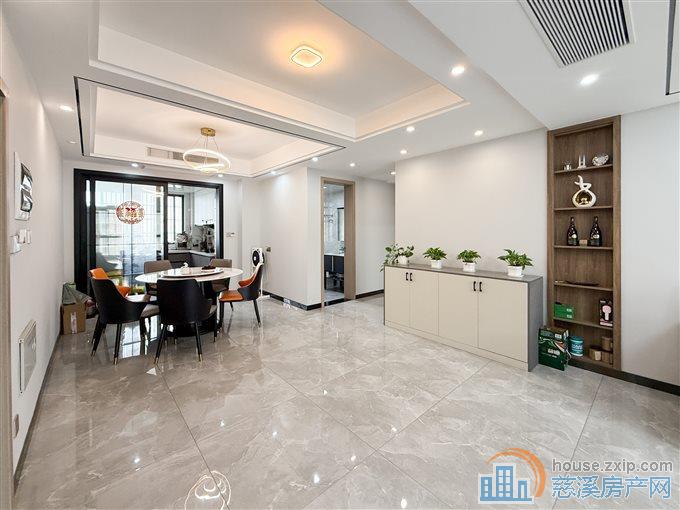 鸣北小区 精装带 车位杂物间 四小XQ