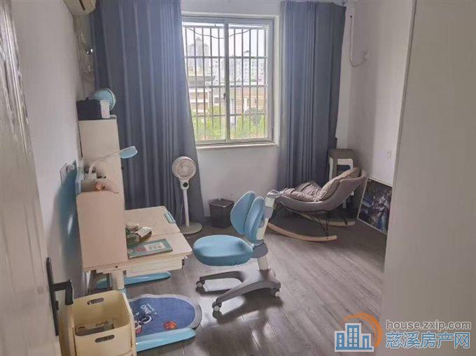 东门新村4楼精装55平99万读上林