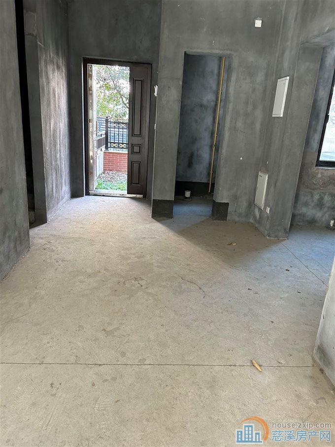 保集府君慈名府别墅220平白坯788万