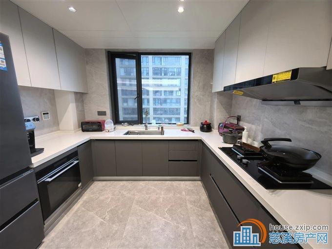 旦山府143平精装自住拎包入住直接房源