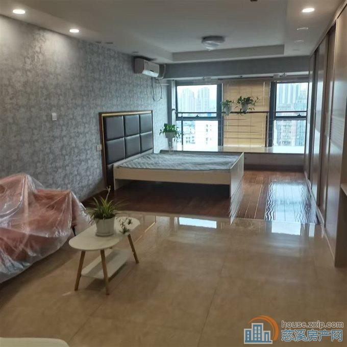 泰悦公寓61平朝南中上层精装可读书